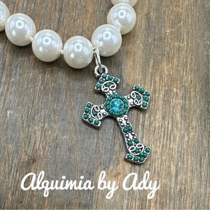 Big Pearls crystal statement chunky turquoise cross silver short necklace
